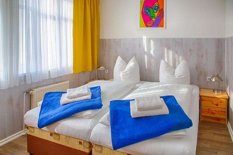 H&h Im Herzen Der Stadt In Der Lange Strasse Geraeumig Ruhig Mit Kueche Und Esstisch Apartment