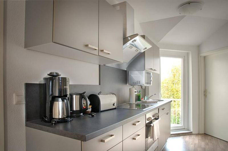 H&h Im Herzen Der Stadt In Der Lange Strasse Geraeumig Ruhig Mit Kueche Und Esstisch Apartment *